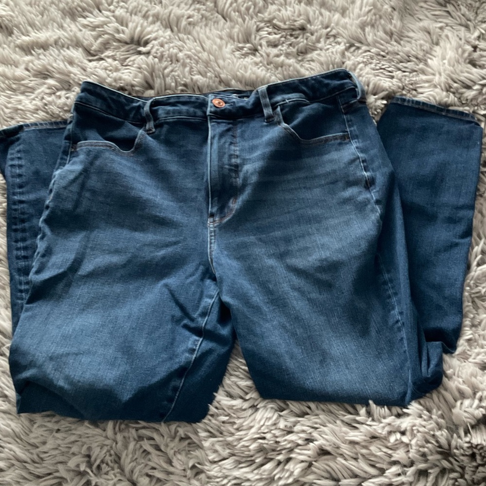 American Eagle Dark wash high rise skinny jeggings. Size 14